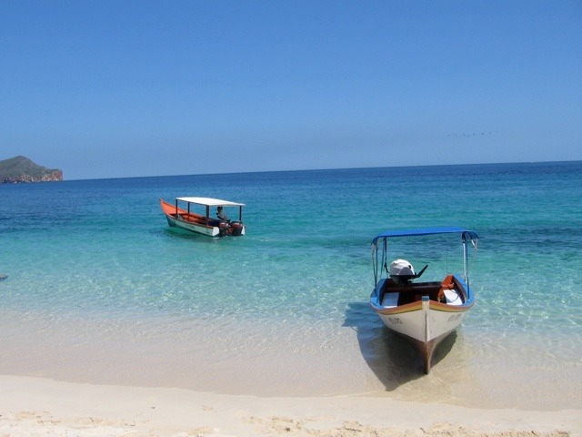 PUERTO LA CRUZ / BARCELONA / MOCHIMA / EL TIGRE