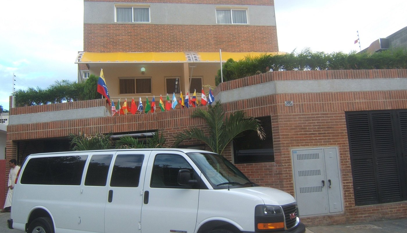 Muevete por Vargas Hotel