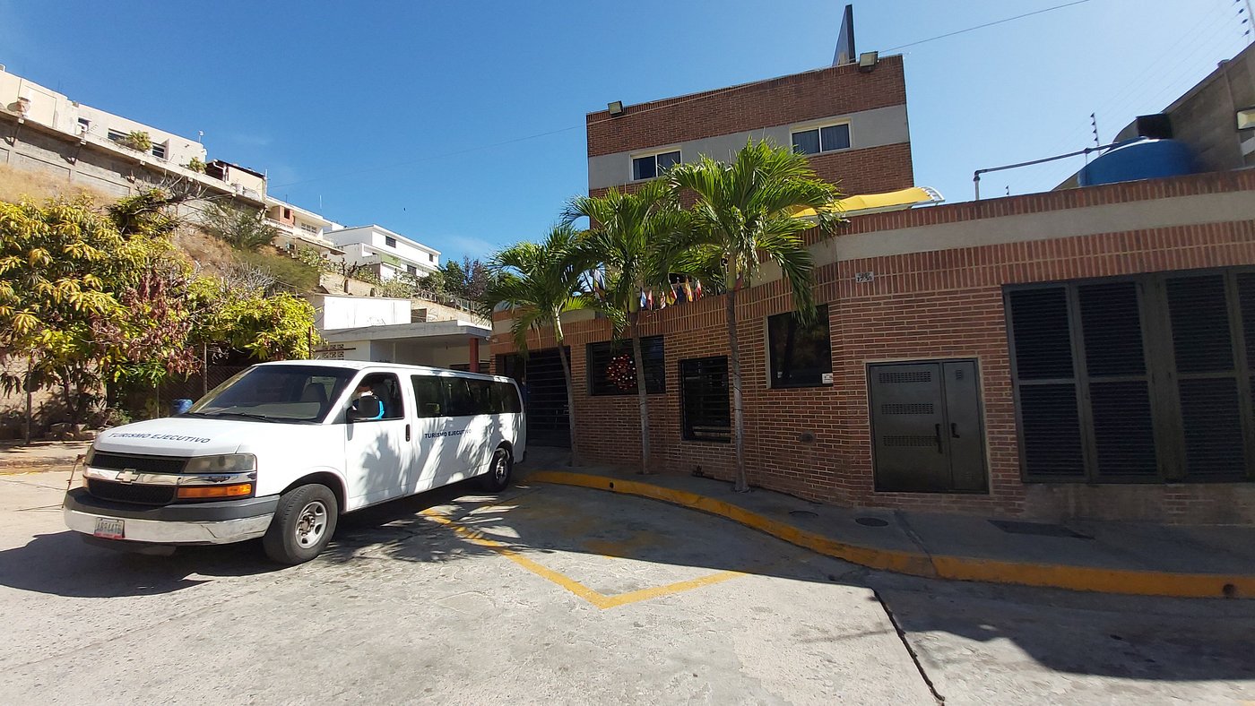 Muevete por Vargas Hotel