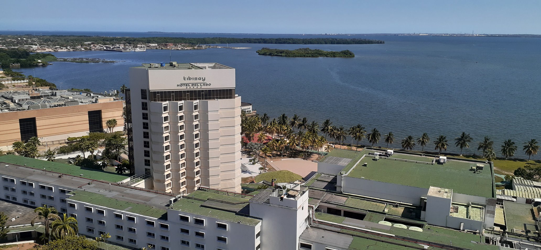 Hotel Tibisay del Lago